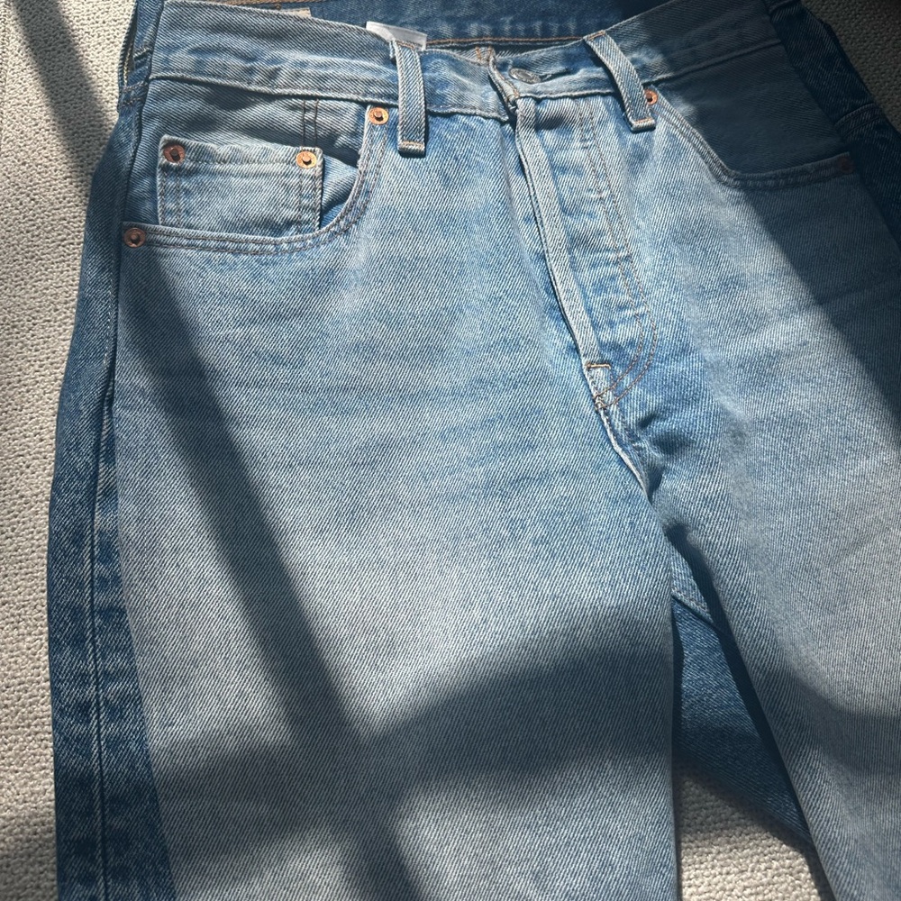 Levi’s 501 spliced two toned jeans - Picture 8 of 12